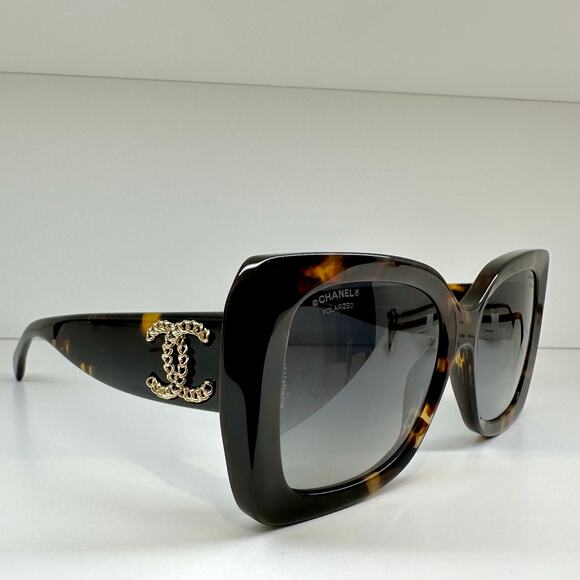 New CHANEL Sunglasses - Picture 1 of 16